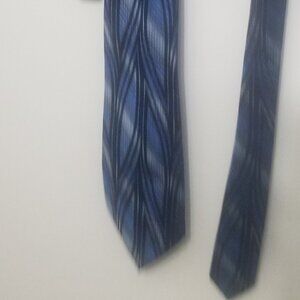 exquisite blue Wemlon by Wembley men's tie